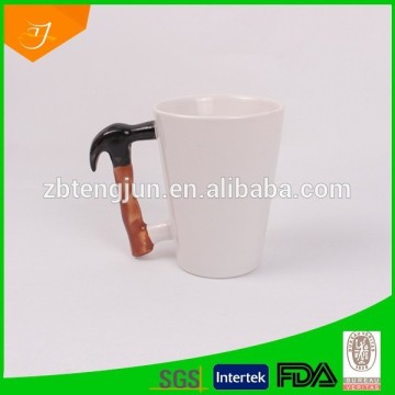 stoneware mug with special handle, unique shape mug,casting mug