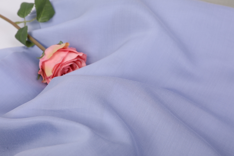 Gute Qualität gewebter, einfach gefärbter Tencel -Nylon -Material Stoffrollen für Hemd