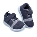 Commercio all&#39;ingrosso di scarpe da ginnastica per bambino bambino sneaker flyknit