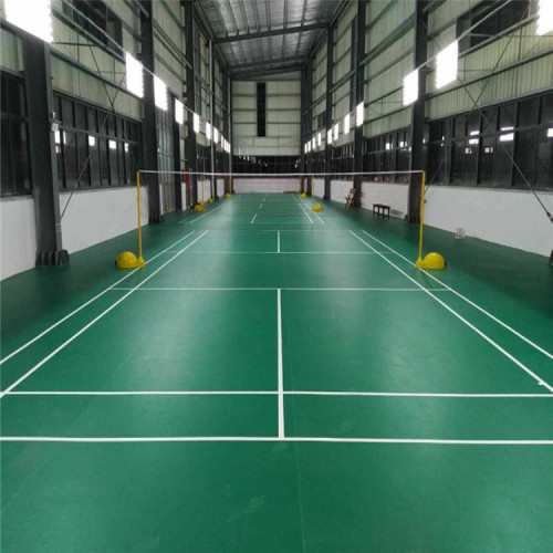 Thailandia il gioco di badminton usando underlay