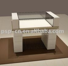 luxury jewelry display stands