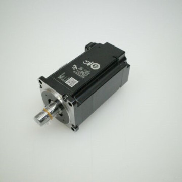 SGM7J-02A7D2C Yaskawa AC Small Inertia Inverter Motor