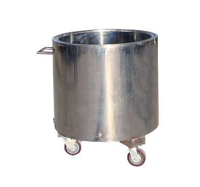 Vacuum mixing tank