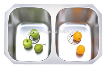 Splash proof stainless steel kitchen sink