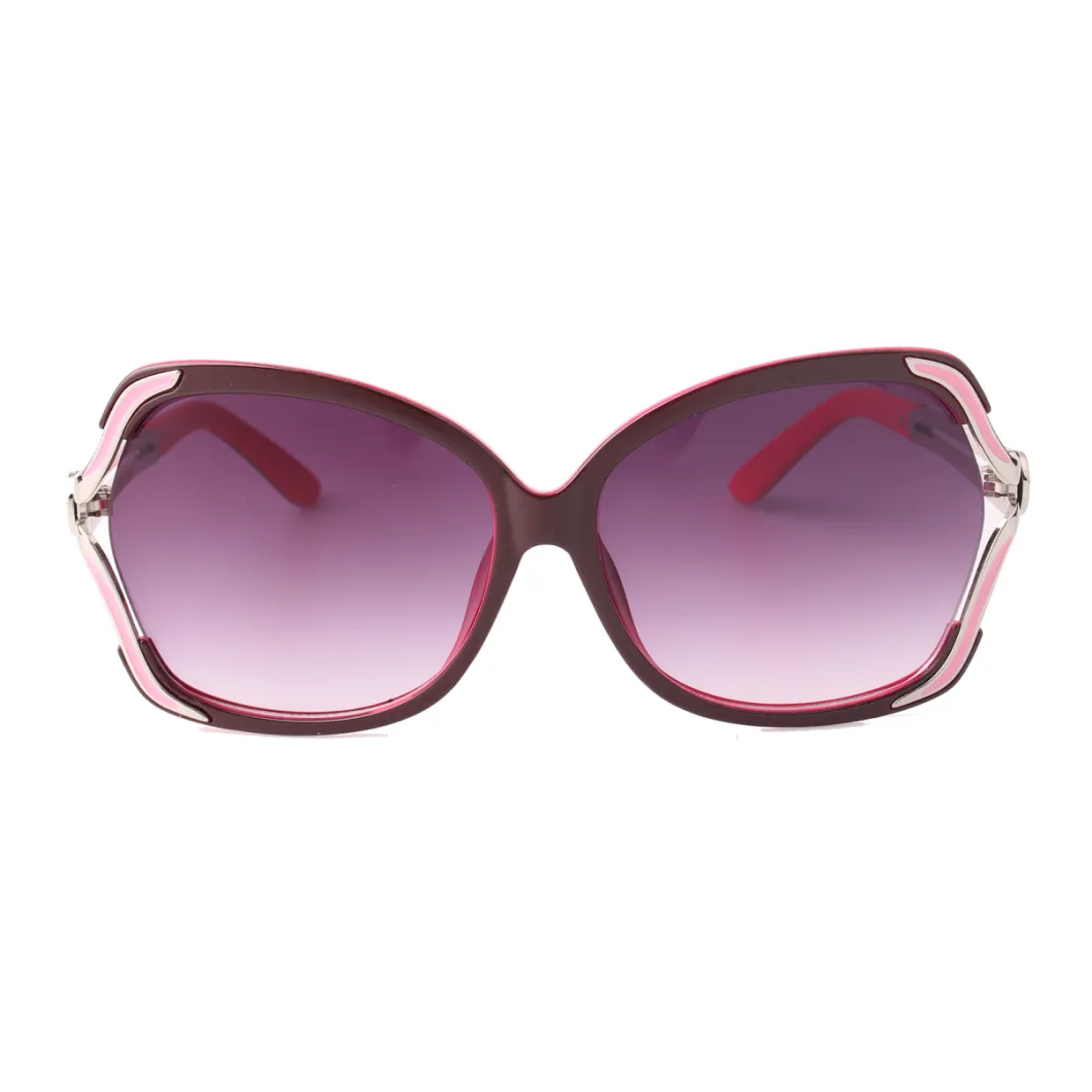 2018 Hot Selling Classical Women Sunglasses with Metal Decoration