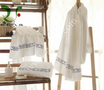 Wholesale unique 100% cotton embroidery bath towel