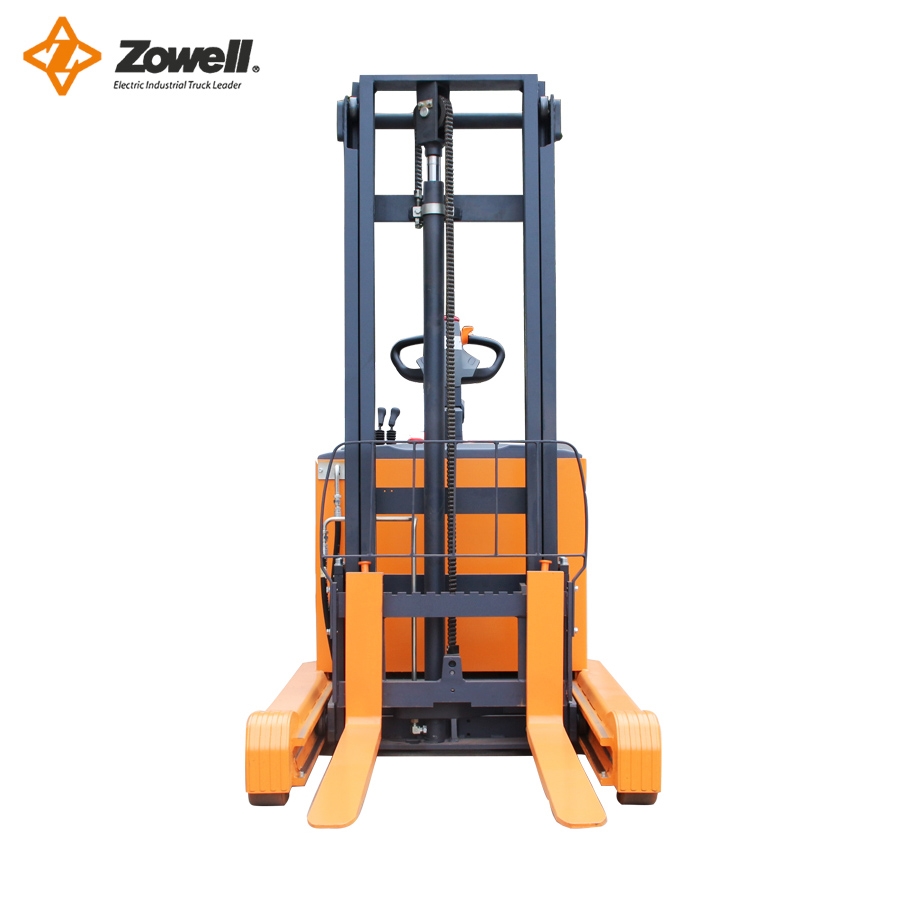 XRA12 Reach Stacker Rider