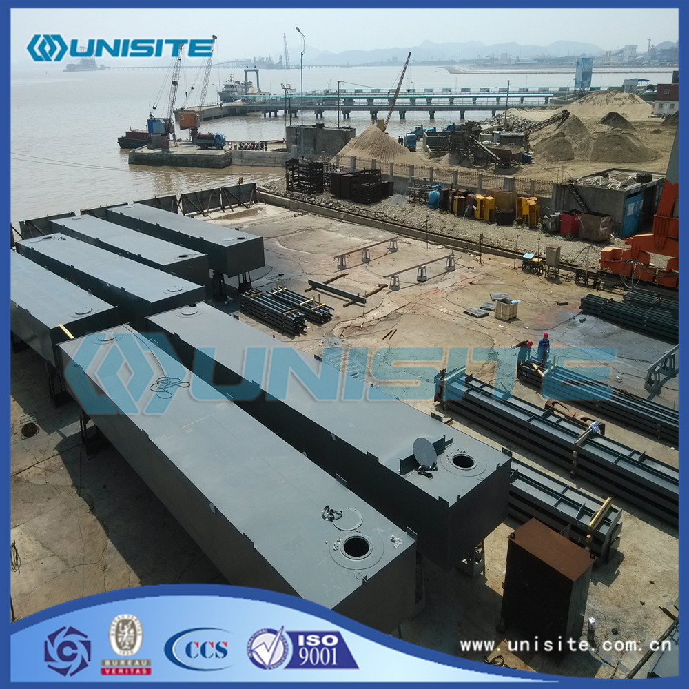 Steel floating platform for dredging