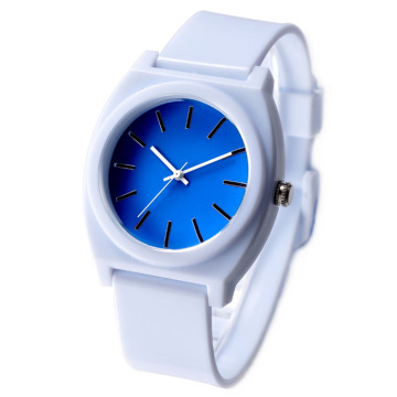 Cheap silicone quartz lucky watch