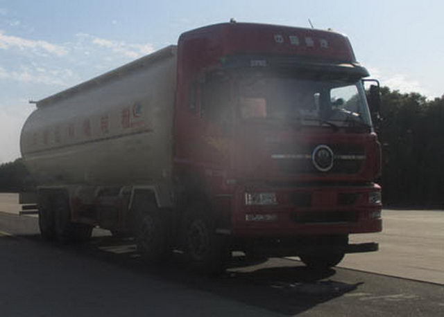 SINOTRUCK Steyr Bulk Powder Goods صهريج شاحنة