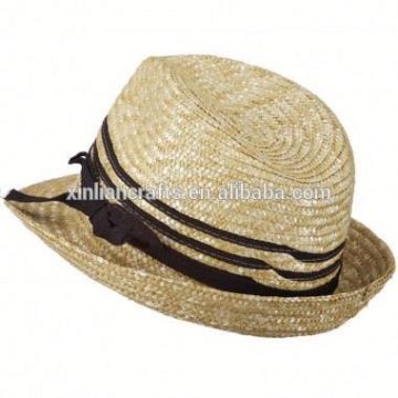 shapeable straw hat with brown band