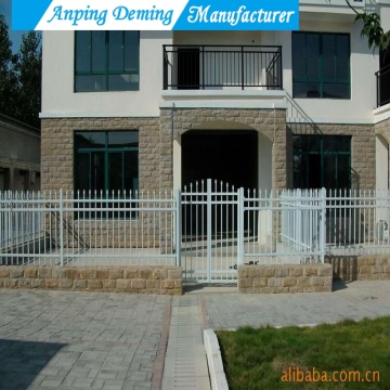 Hot Sale Welded Wrought Iron Gate for House