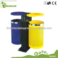 Large outdoor trash can with lid/Public trash/waste bins/Garbage bins