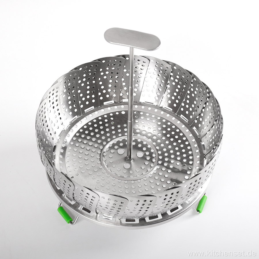 Flexible handle stainless steel vegetable steamer