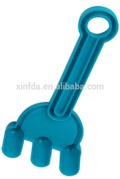 Hot selling outdoor kids summer toy sand tool plastic beach rake sand toy