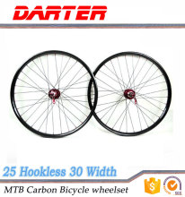Best material texture 30mm width 25mm depth road racing bike carbon wheelsets