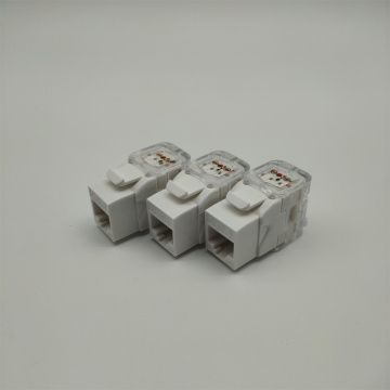 180-Grad-TOsRomess CAT 6 Ethernet-Link-Anschluss