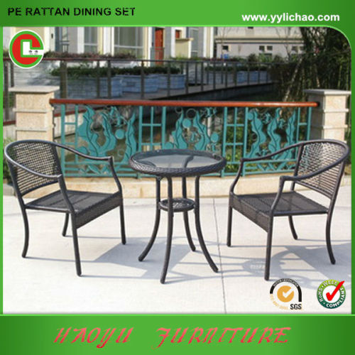 rattan dining round table and chairs