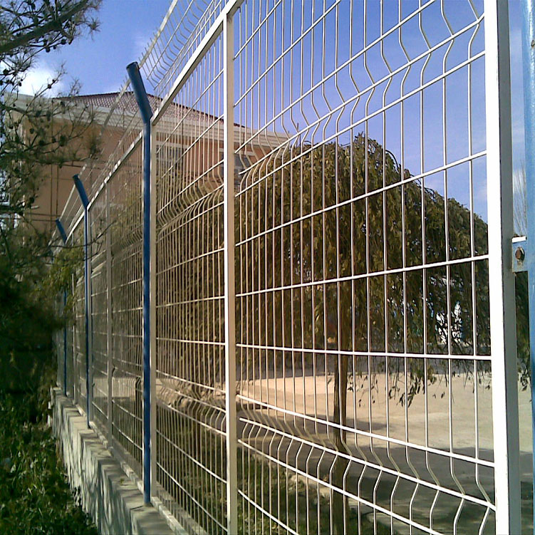 Galvanized PVC Coated Wire Mesh Yard Fence