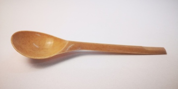 Biodegradable rice husk spoon