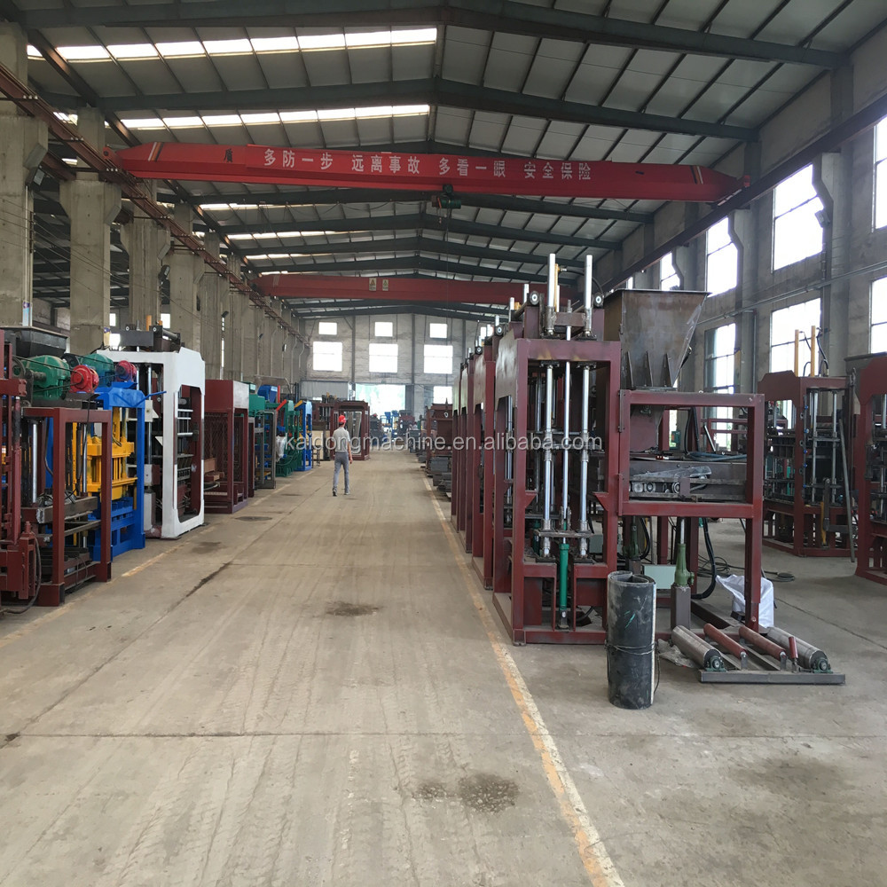 QTM6-24 Moving Hollow Brick Block Making Machine Egg Laying Mini Brick Factory supplier