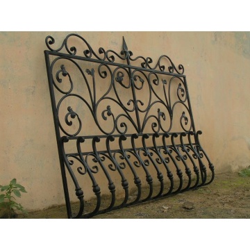 Pannelli di recinzione in ferro battuto