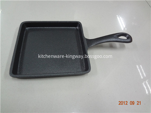 CAST IRON SKILLET