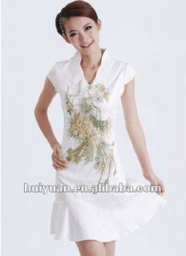 white qipao