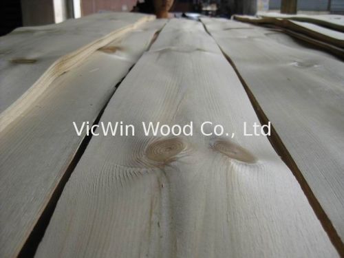 Sliced Knotty Pine Wood Veneer Sheet For Furniture, Plywood