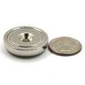 Magnete a tazza D42 con foro svasato M6