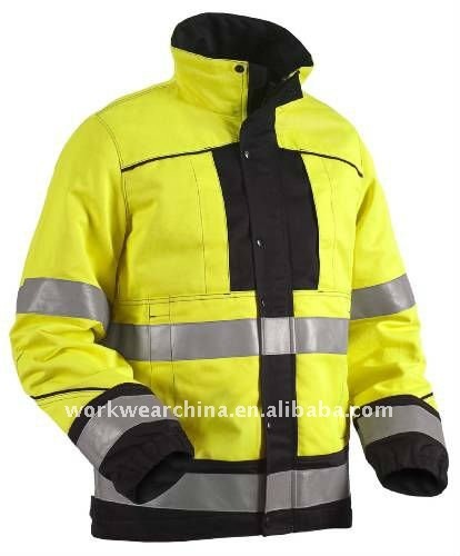 hi vis workwear jacket with reflective tape