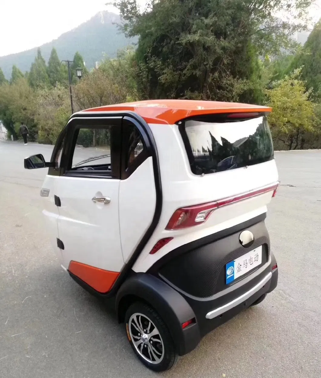 EEC Low Speed Safest Full Electric Cars for Old People