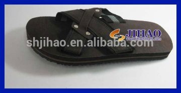 mens beach sandal