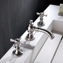 Malawak na lavatory basin faucet gooseneck leekayer