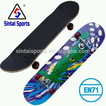 Cheap Chinese maple skateboard complete