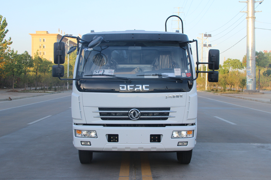 جديد DONGFENG 5tons Waste Management Rear Loader