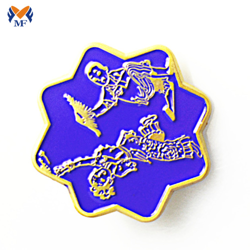 Nouveau design Badge d'épingle en émail floraison métallique de conception