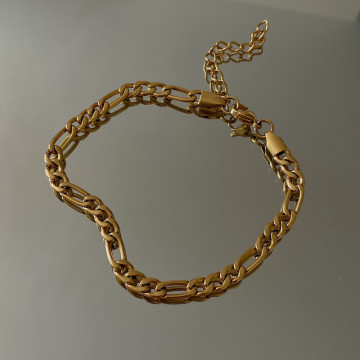 Water-Resistant Minimalist Women's Anklet: 18k Gold Plated Flat Mariner Link Chain, 5mm Wide Ankle Bracelet