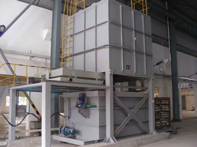 Vertical aluminum alloy quenching furnace