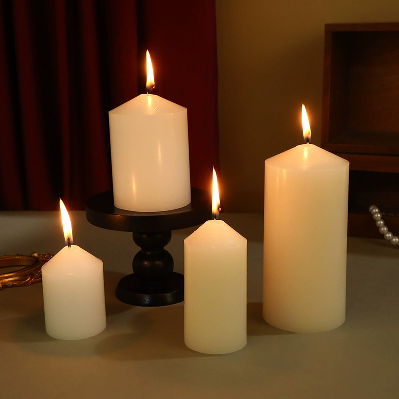 Каляровая машына зрабіла націснутую асноўную свечку слупа