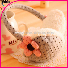 ear muff, earmuff, ear warmer