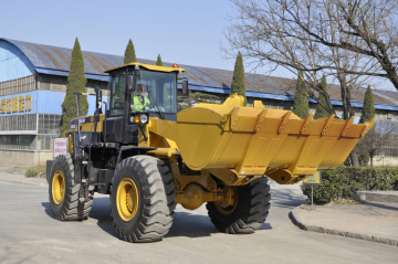 Gambia Road Construction SEM655D Loader