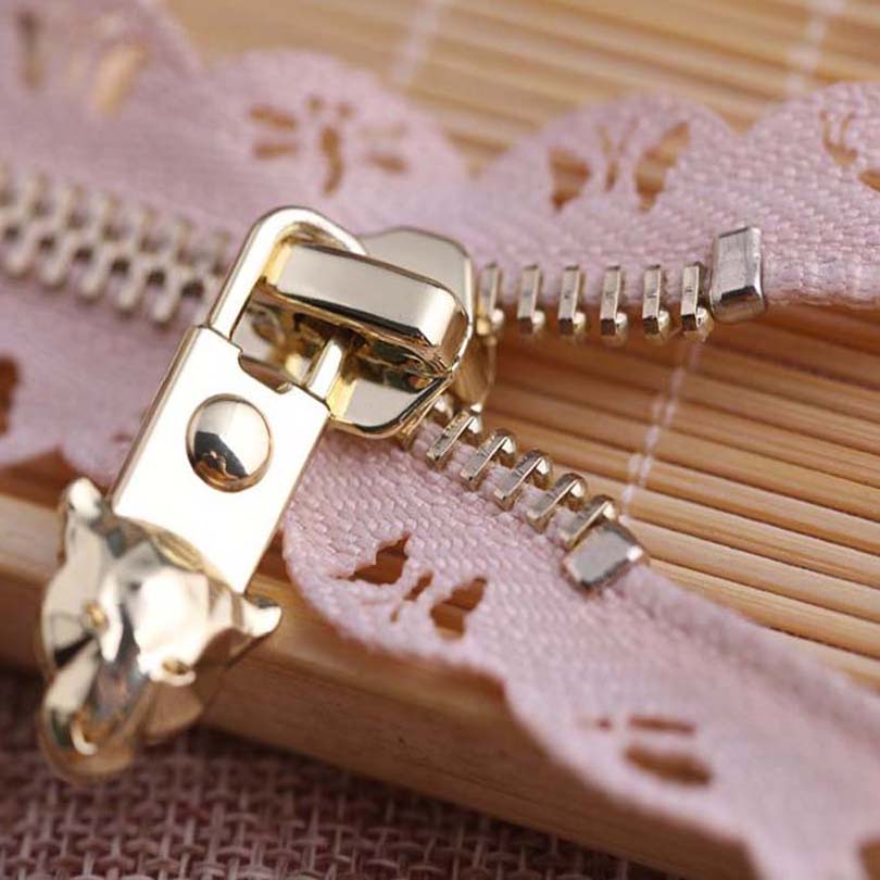  Lace edge brass zipper