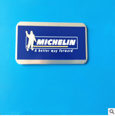 Exquisita placa de identificación de aluminio Michelin