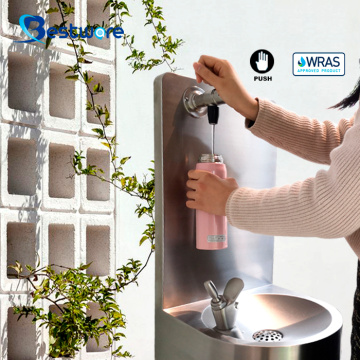 Fontaine d&#39;eau potable en acier inoxydable pour le public