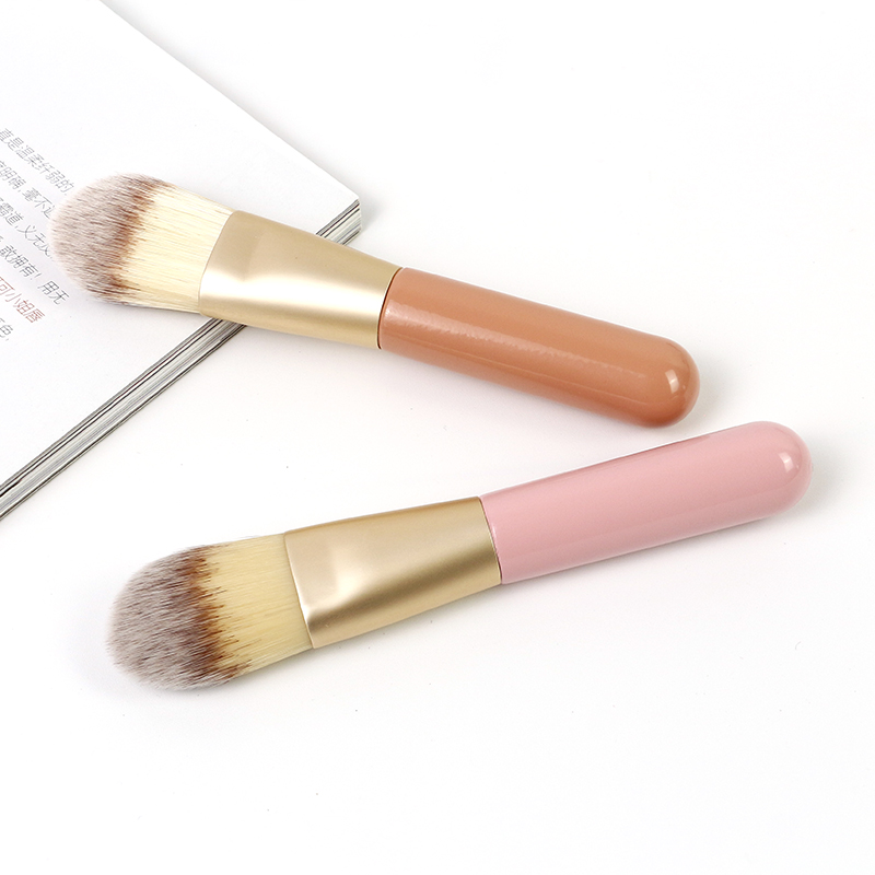 mini foundation brush