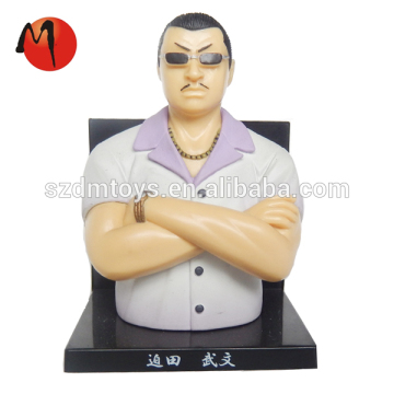 plastic miniature human figures/figurines