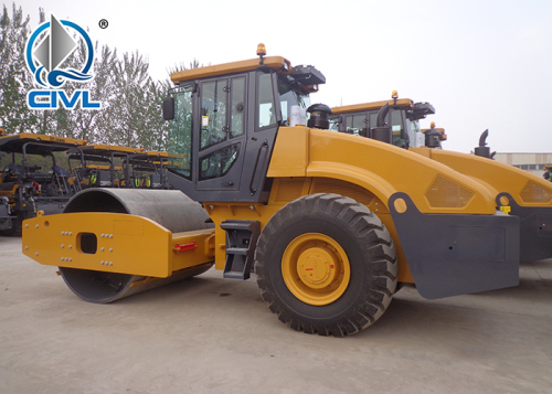 XCMG XMR403 mini Road Roller for sale