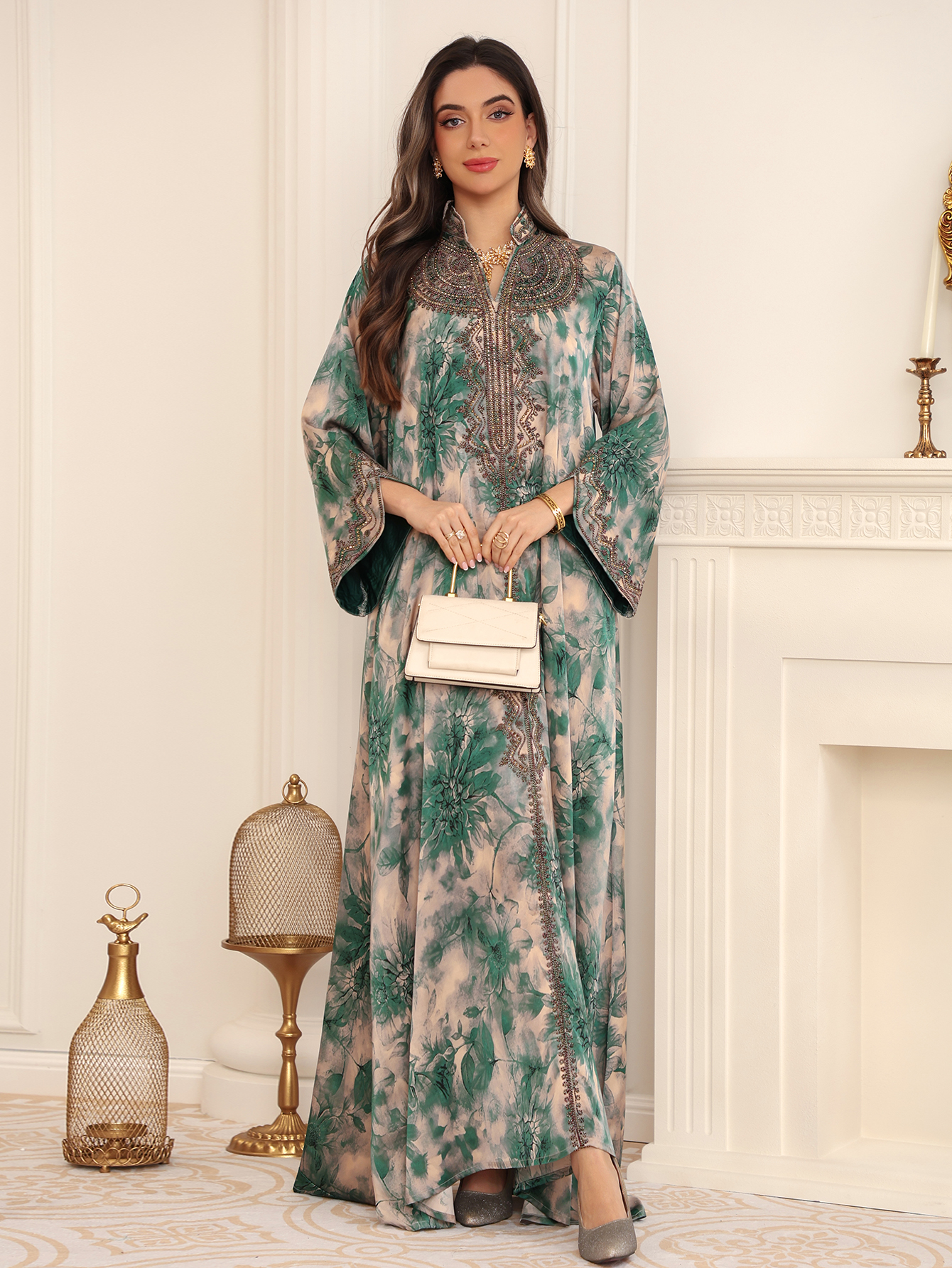 جزئیات عبای گل سبز 1 Green Floral Abaya Detail 1