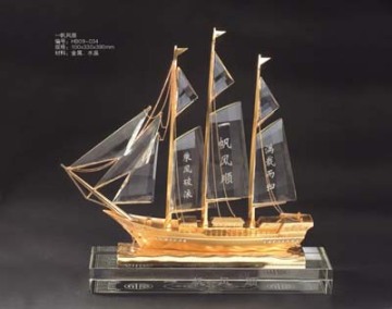 crystal glass ship boat model